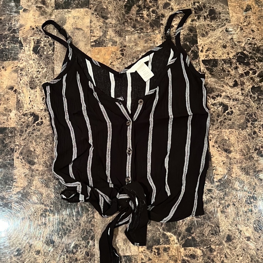H & M tank top